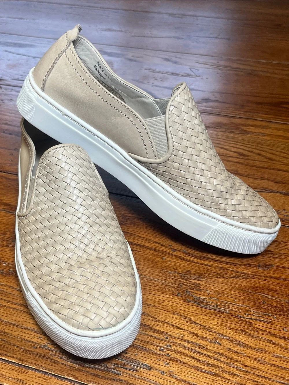 The Flexx Women’s slip on shoes 6.5